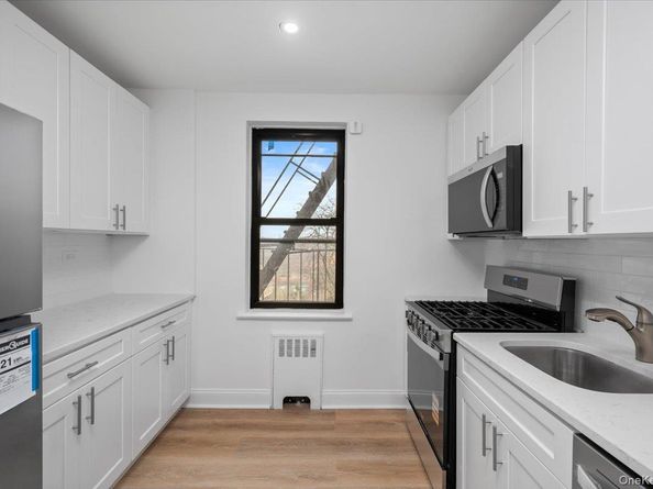 3840 Greystone Avenue 3A, Bronx NY 10463