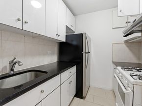 144-30 Sanford Ave 6V, Flushing NY 11355