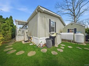 1661 Old Country Road 62, Riverhead NY 11901