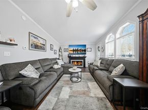 1661 Old Country Road 62, Riverhead NY 11901