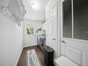 1661 Old Country Road 62, Riverhead NY 11901