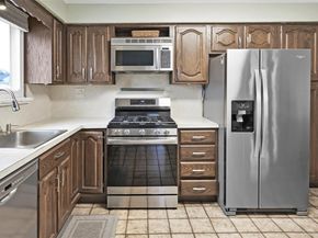 26 Stevenson Place, Deer Park NY 11729