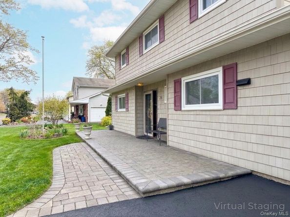26 Stevenson Place, Deer Park NY 11729