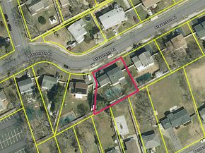 26 Stevenson Place, Deer Park NY 11729