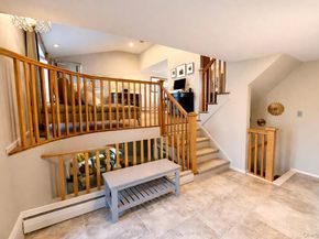 287 Birchwood Park Drive, Jericho NY 11753