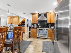 26 Picture Lane, Hicksville NY 11801