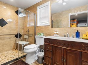 26 Picture Lane, Hicksville NY 11801