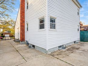 206 Hunnewell Avenue, Elmont NY 11003
