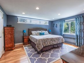 10 Irvinlee Place, East Northport NY 11731