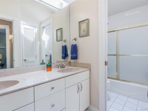 10 Irvinlee Place, East Northport NY 11731
