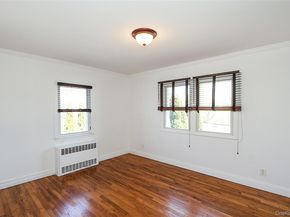 489 Emory Road, Mineola NY 11501