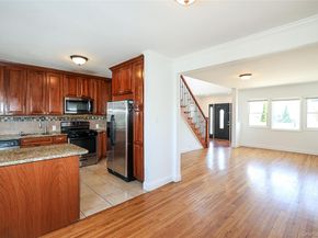 489 Emory Road, Mineola NY 11501