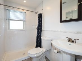 489 Emory Road, Mineola NY 11501