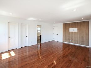 489 Emory Road, Mineola NY 11501