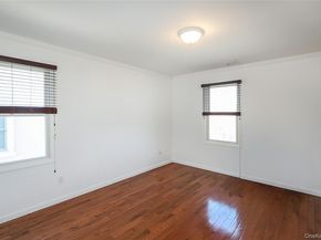 489 Emory Road, Mineola NY 11501