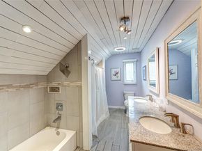 28 Barnsley Crescent, Mount Sinai NY 11766
