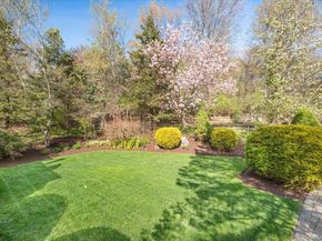 3060 Dahlia Court, Yorktown Heights NY 10598