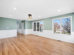 3060 Dahlia Court, Yorktown Heights NY 10598