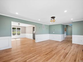 3060 Dahlia Court, Yorktown Heights NY 10598