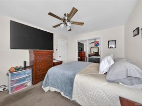 18 President Street, Freeport NY 11520
