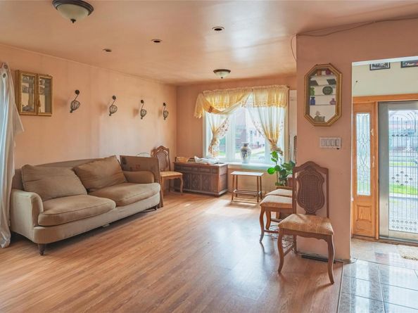 13360 244th Street, Rosedale NY 11422