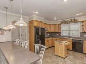 36 Roosevelt Place, Rockville Centre NY 11570