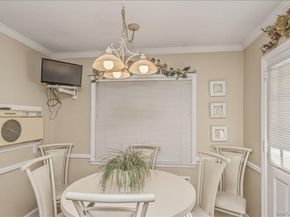 36 Roosevelt Place, Rockville Centre NY 11570