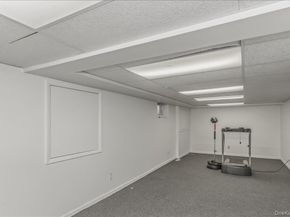 36 Roosevelt Place, Rockville Centre NY 11570