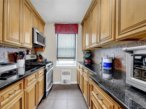 300 N Broadway 6L, Yonkers NY 10701