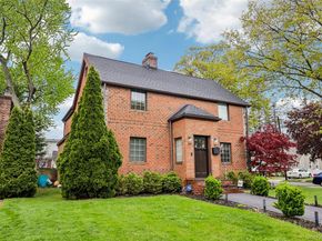 57 Berkley Road, Mineola NY 11501