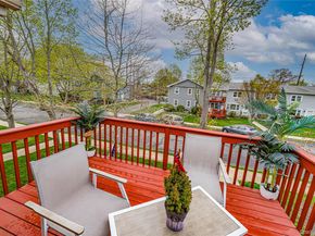 86 Cardinal Lane 2A, Islip NY 11751