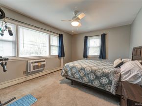86 Cardinal Lane 2A, Islip NY 11751