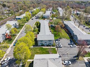 86 Cardinal Lane 2A, Islip NY 11751