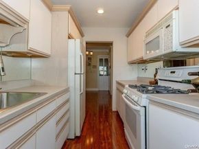1213 E Broadway B24, Hewlett NY 11557