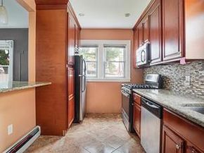 104-28 201 Street, Saint Albans NY 11412