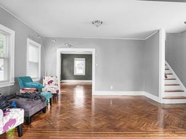 104-28 201 Street, Saint Albans NY 11412