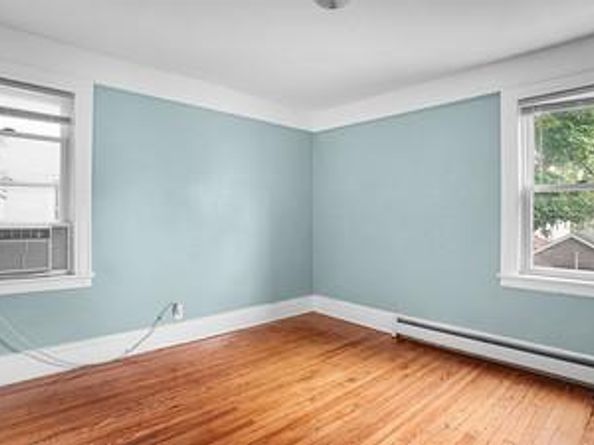 104-28 201 Street, Saint Albans NY 11412