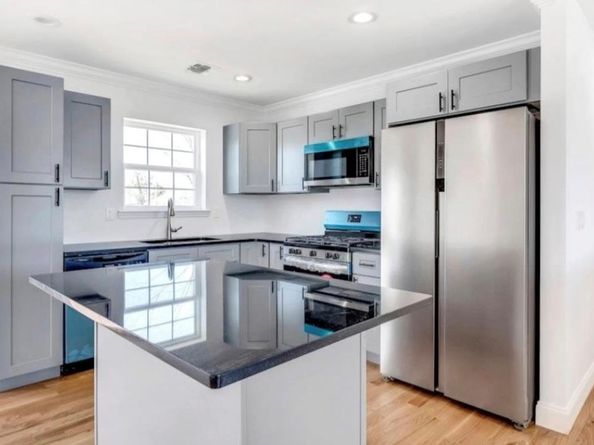 20 Tenth Street, Ronkonkoma NY 11779