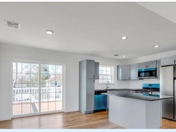 20 Tenth Street, Ronkonkoma NY 11779