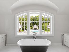 22 Terrace Court, Old Westbury NY 11568