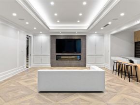 22 Terrace Court, Old Westbury NY 11568