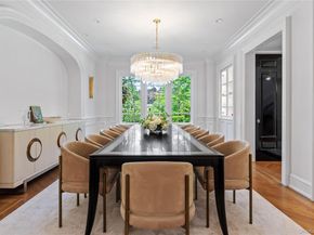 22 Terrace Court, Old Westbury NY 11568