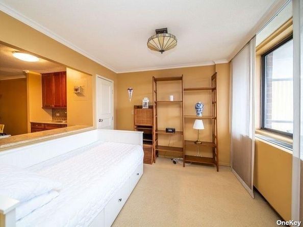 2 Bay Club Drive 16V, Bayside NY 11360