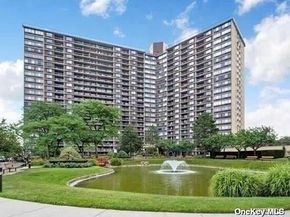 2 Bay Club Drive 16V, Bayside NY 11360