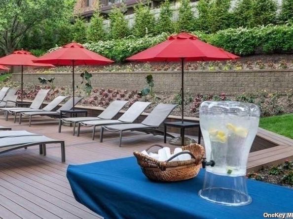 2 Bay Club Drive 16V, Bayside NY 11360