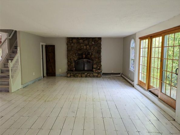 7 Senic Drive, Center Moriches NY 11934