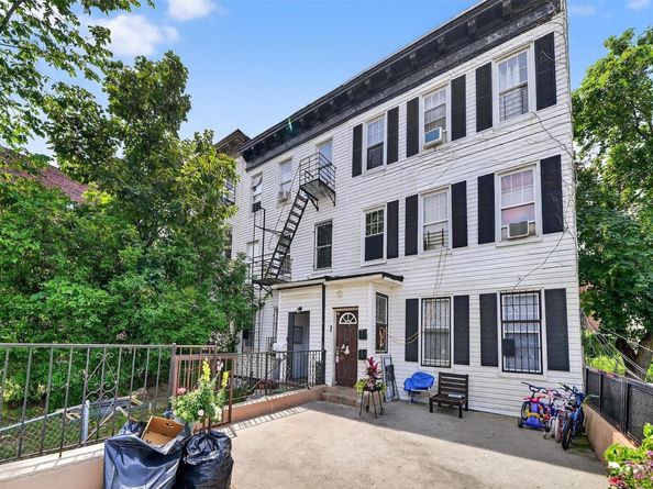 58 Herriot Street, Yonkers NY 10701