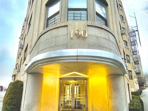 190 E Mosholu Parkway S 1J, Bronx NY 10458