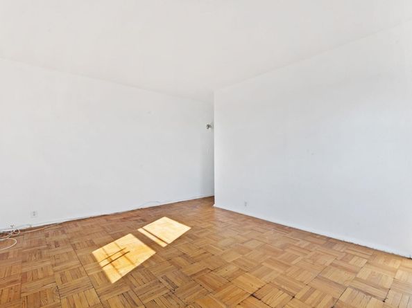 6 Fordham Hill Oval 69C, Bronx NY 10468
