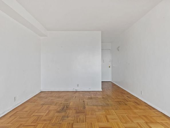 6 Fordham Hill Oval 69C, Bronx NY 10468